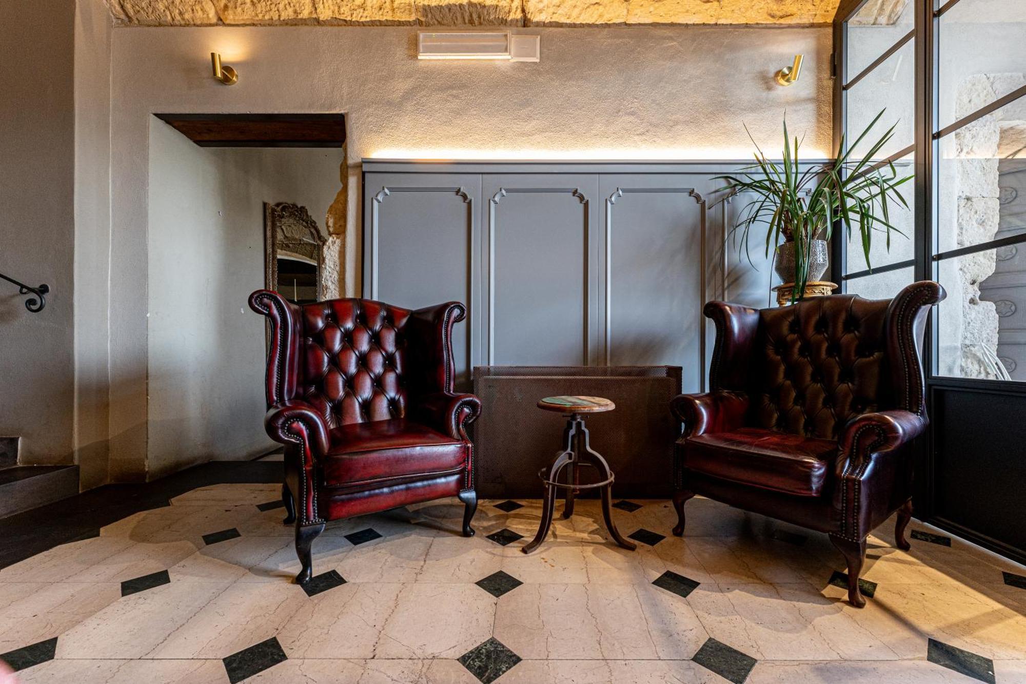 Palazzo Boyl 1840 Hotel กาญารี ภายนอก รูปภาพ