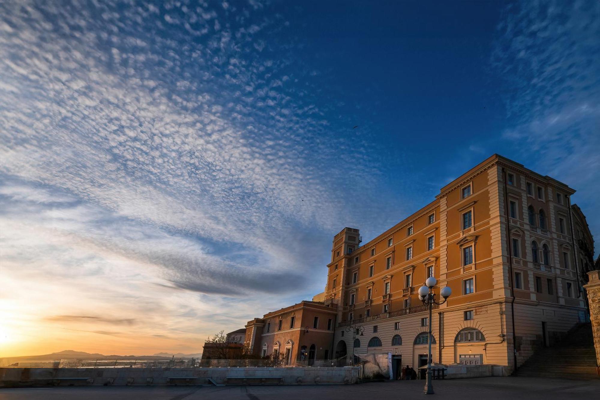 Palazzo Boyl 1840 Hotel กาญารี ภายนอก รูปภาพ